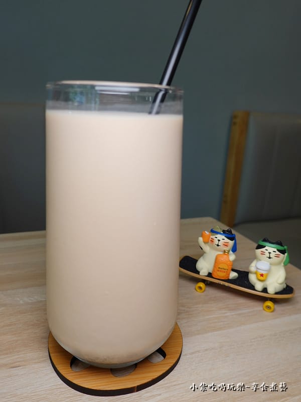 小農鮮奶茶-日季cafe0.jpg