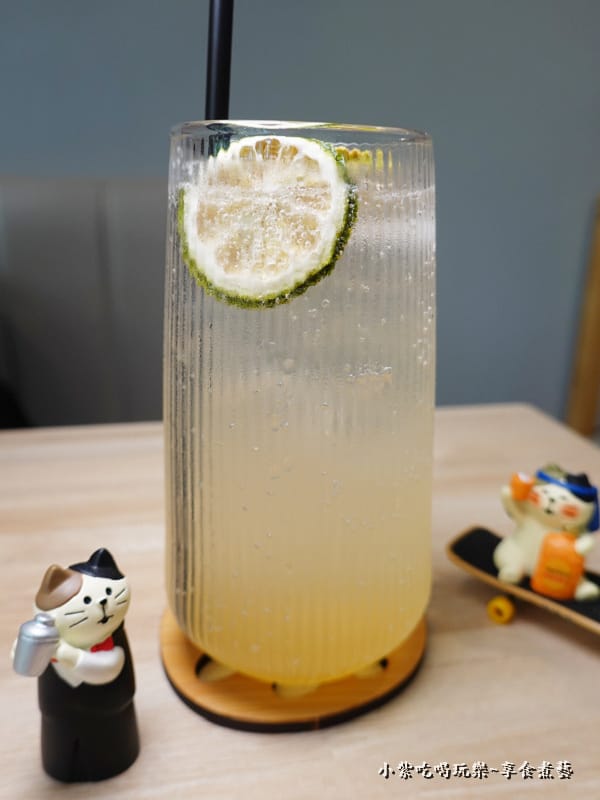 蜂蜜檸檬氣泡飲-日季cafe.jpg
