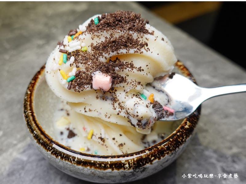 北海道牛奶霜淇淋-寒聚精緻鍋物正光店.jpg 北海道牛奶霜淇淋-寒聚精緻鍋物正光店.jpg