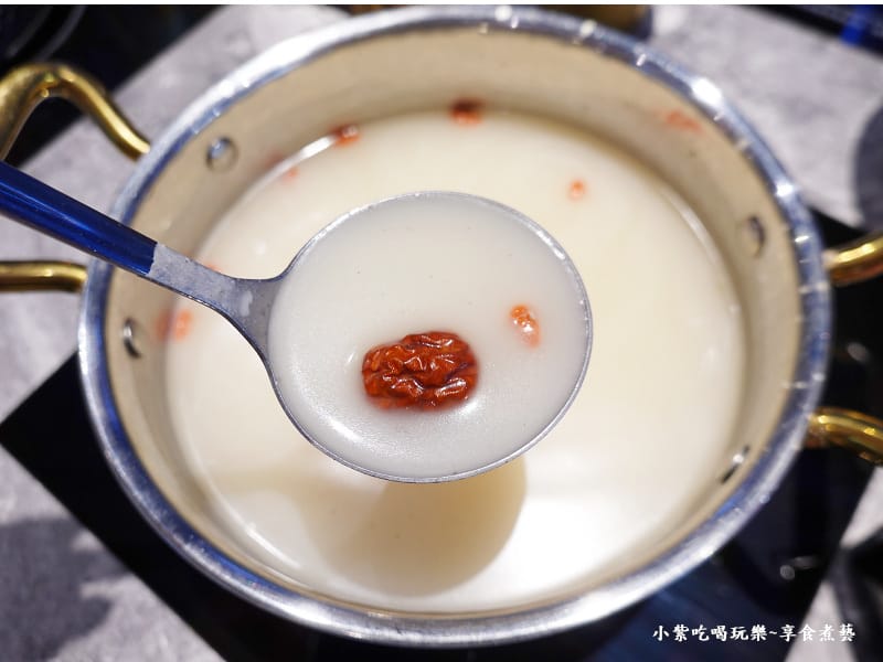 胡椒豚骨湯-寒聚精緻鍋物正光店 (2).jpg 胡椒豚骨湯-寒聚精緻鍋物正光店 (2).jpg
