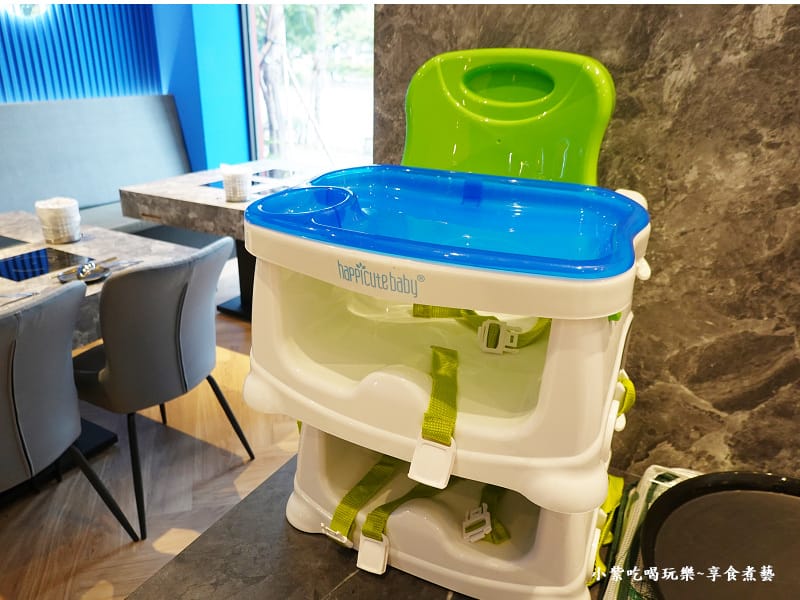 兒童餐椅-寒聚精緻鍋物正光店.jpg 兒童餐椅-寒聚精緻鍋物正光店.jpg