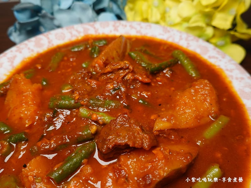 香料咖哩牛肉醬汁外帶加料自煮-納達吉印度料理 (2).jpg