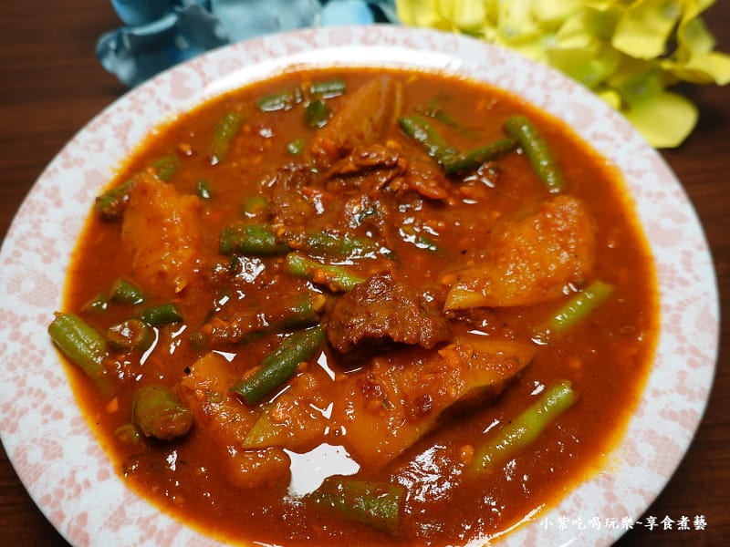 香料咖哩牛肉醬汁外帶加料自煮-納達吉印度料理 (1).jpg