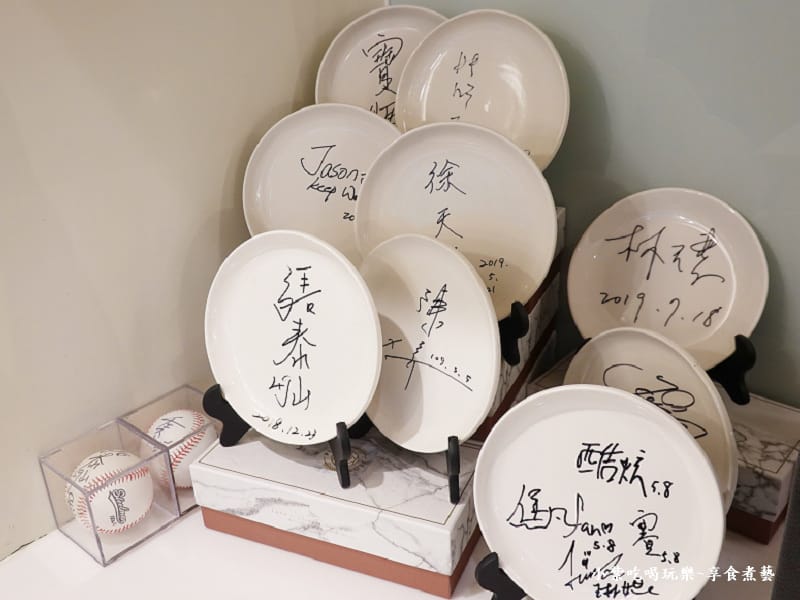 棒球明星簽名-松薇PINE%26;ROSE.jpg 棒球明星簽名-松薇PINE%26;ROSE.jpg