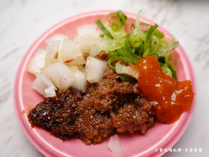 沙茶醬很特別-逸小鍋鍋物嘉義仁愛店.jpg 沙茶醬很特別-逸小鍋鍋物嘉義仁愛店.jpg