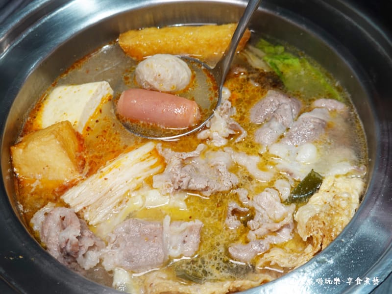 超濃香蒜牛肉鍋-逸小鍋鍋物楊梅店 (1).jpg