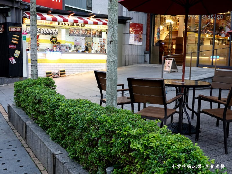 用餐區-HAN%5CS BURGER美式漢堡專賣店 (3).jpg