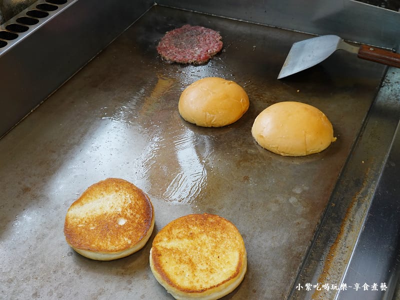 現點現做HAN%5CS Burger美式漢堡專賣店 (4).jpg