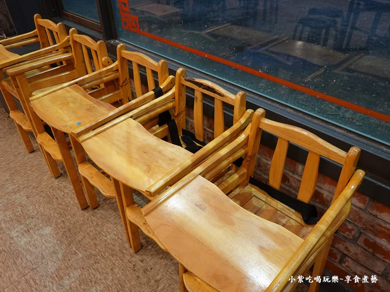 兒童座椅-大紅蕃薑母鴨羅東旗艦店.jpg 兒童座椅-大紅蕃薑母鴨羅東旗艦店.jpg