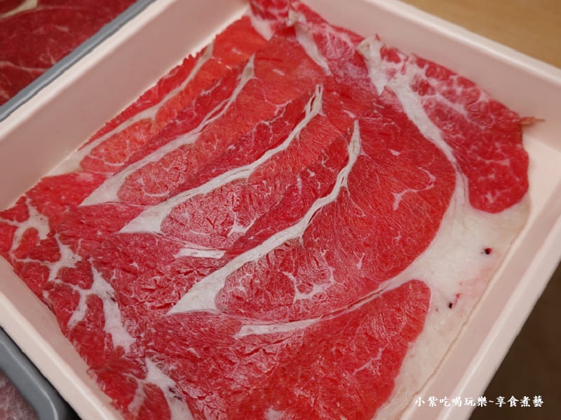 安格斯黑牛肉盤-鬼椒麻辣王火鍋烤串羅東旗艦店.jpg 安格斯黑牛肉盤-鬼椒麻辣王火鍋烤串羅東旗艦店.jpg
