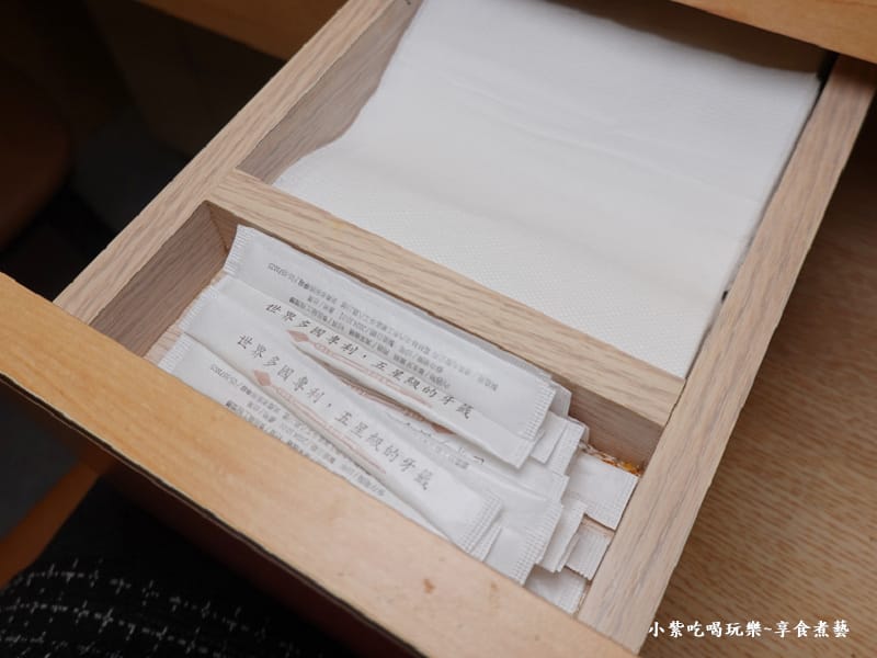 抽屜面紙與牙韱-鬼椒麻辣王火鍋烤串羅東旗艦店.jpg 抽屜面紙與牙韱-鬼椒麻辣王火鍋烤串羅東旗艦店.jpg