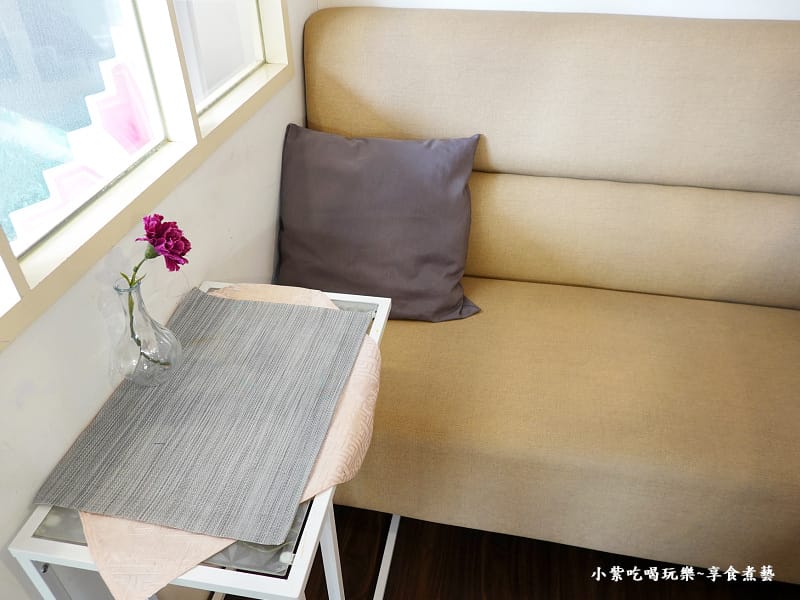 單人座位區-文創咖美食館.jpg