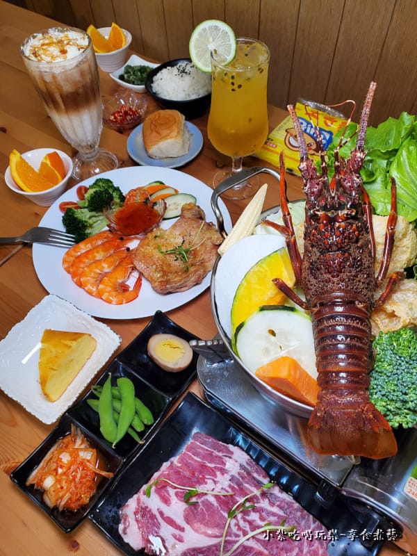 餐食合照-文創咖美食館.jpg