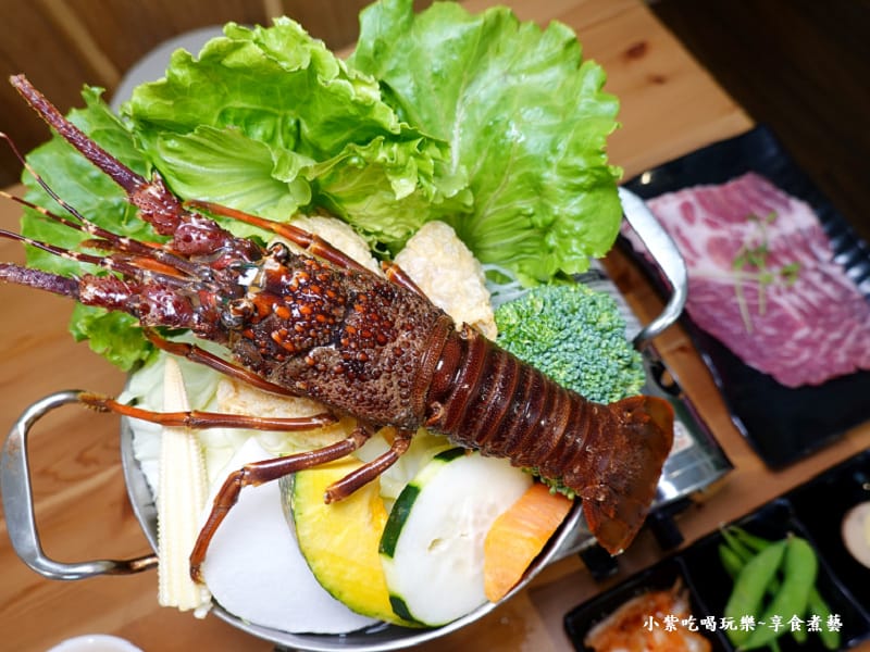 豪華龍蝦鍋物套餐搭梅花豬-文創咖美食館 (4).jpg