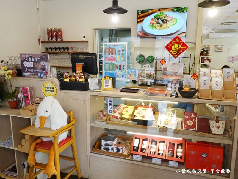 櫃台-文創咖美食館.jpg