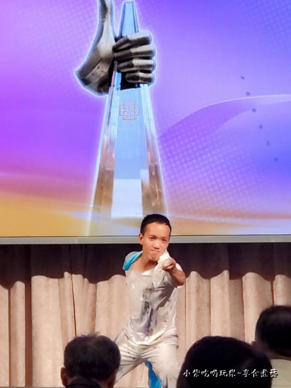 生命鬥士-江睿迪開場跳舞表演 (1).jpg