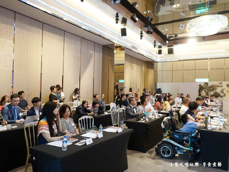 天辰廳--2025百大品牌最具影響力表揚暨人間有愛生命鬥士文學獎 (2).jpg