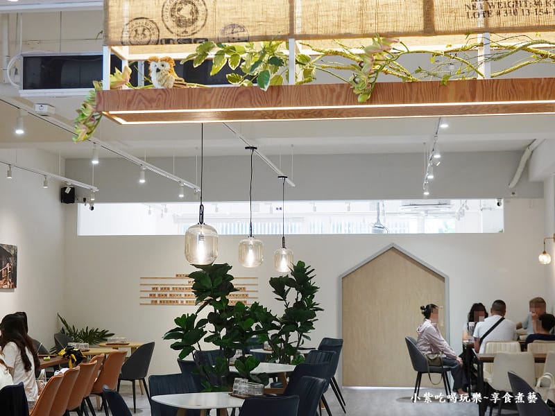 2樓用餐環境-2025成真咖啡桃園中正店 (3).jpg 2樓用餐環境-2025成真咖啡桃園中正店 (3).jpg