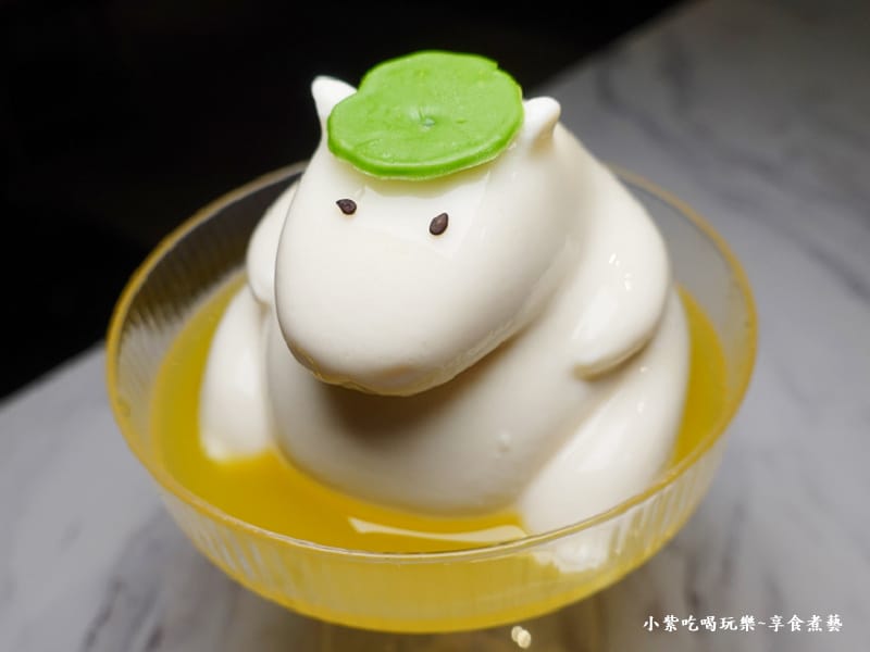 奶凍佐香橙醬(卡皮巴拉)2025西堤牛排桃園南華店 (2).jpg