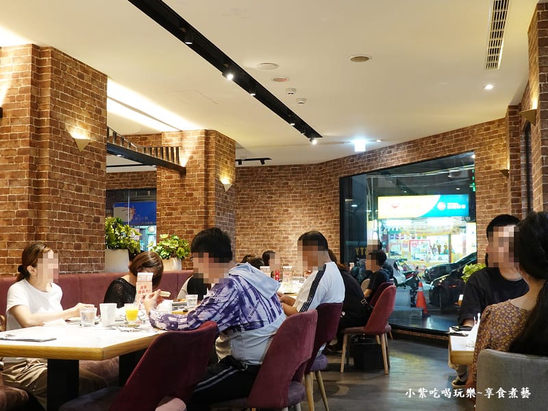 2025西堤牛排桃園南華店-1樓用餐環境 (3).jpg