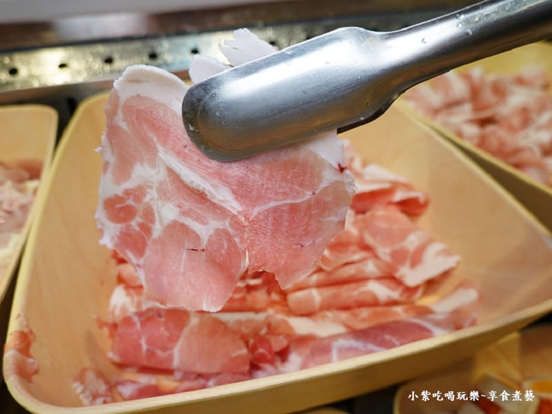 豬梅花肉片-涮飽飽石頭火鍋.jpg 豬梅花肉片-涮飽飽石頭火鍋.jpg