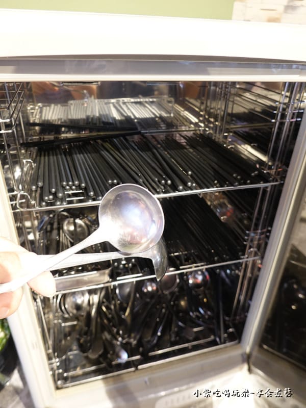 餐具自取-涮飽飽石頭火鍋.jpg 餐具自取-涮飽飽石頭火鍋.jpg