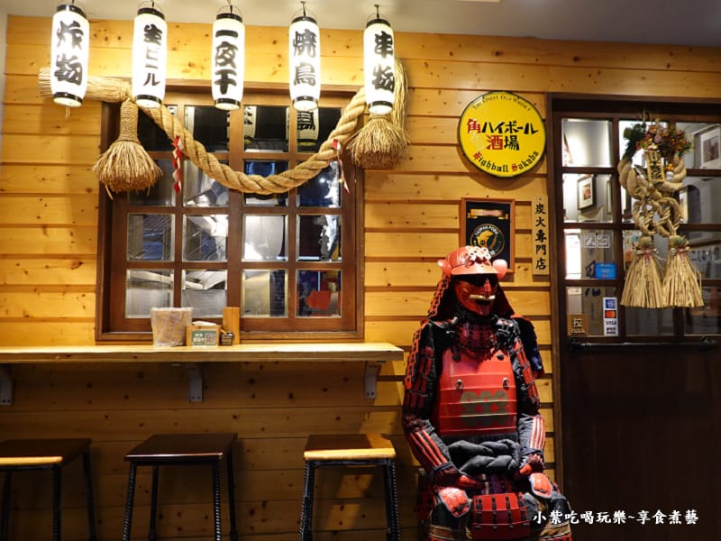 戶外高腳椅座位區-蔦燒居酒屋石牌店.jpg 戶外高腳椅座位區-蔦燒居酒屋石牌店.jpg