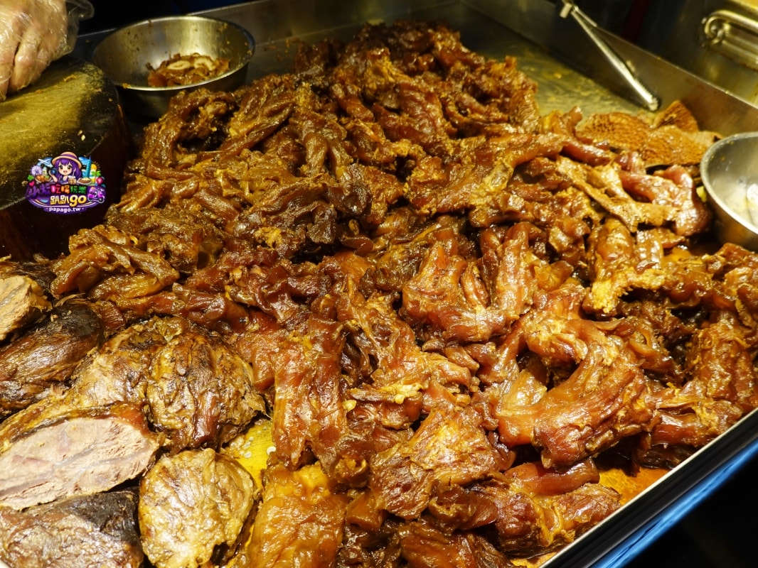 捷運松山站美食/饒河夜市滷味推薦【撒旦牛滷味饒河店】一買成主顧好吃又入味滷牛三寶、滷大腸(買回家加料)立馬變身美味下飯下酒佳餚 - 第8張圖 捷運松山站美食/饒河夜市滷味推薦【撒旦牛滷味饒河店】一買成主顧好吃又入味滷牛三寶、滷大腸(買回家加料)立馬變身美味下飯下酒佳餚