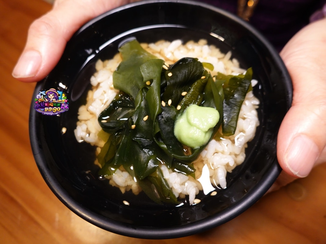 桃園寵物友善八德平價居酒屋/買1送1爆量清酒蛤蜊燒CP值爆表【燒鳥串道八德店】柴魚醬拌飯/茶泡飯無限吃到飽/生啤買2送1/當月壽星有好康(燒鳥串道菜單)