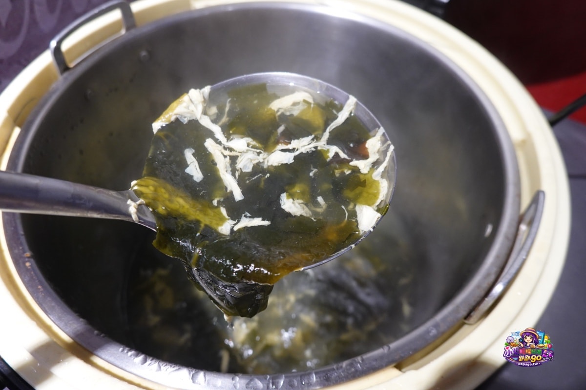 桃園八德平價日式便當【炬日式烤肉飯八德廣福店】內用湯品無限喝到飽/好吃炙燒腿牛雙拼飯/戰斧豚雞雙饗丼(有外送服務與限定優惠99元精緻便當)食記附菜單