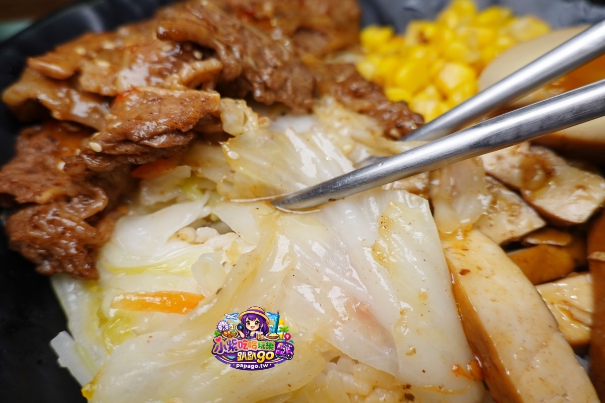 桃園八德平價日式便當【炬日式烤肉飯八德廣福店】內用湯品無限喝到飽/好吃炙燒腿牛雙拼飯/戰斧豚雞雙饗丼(有外送服務與限定優惠99元精緻便當)食記附菜單