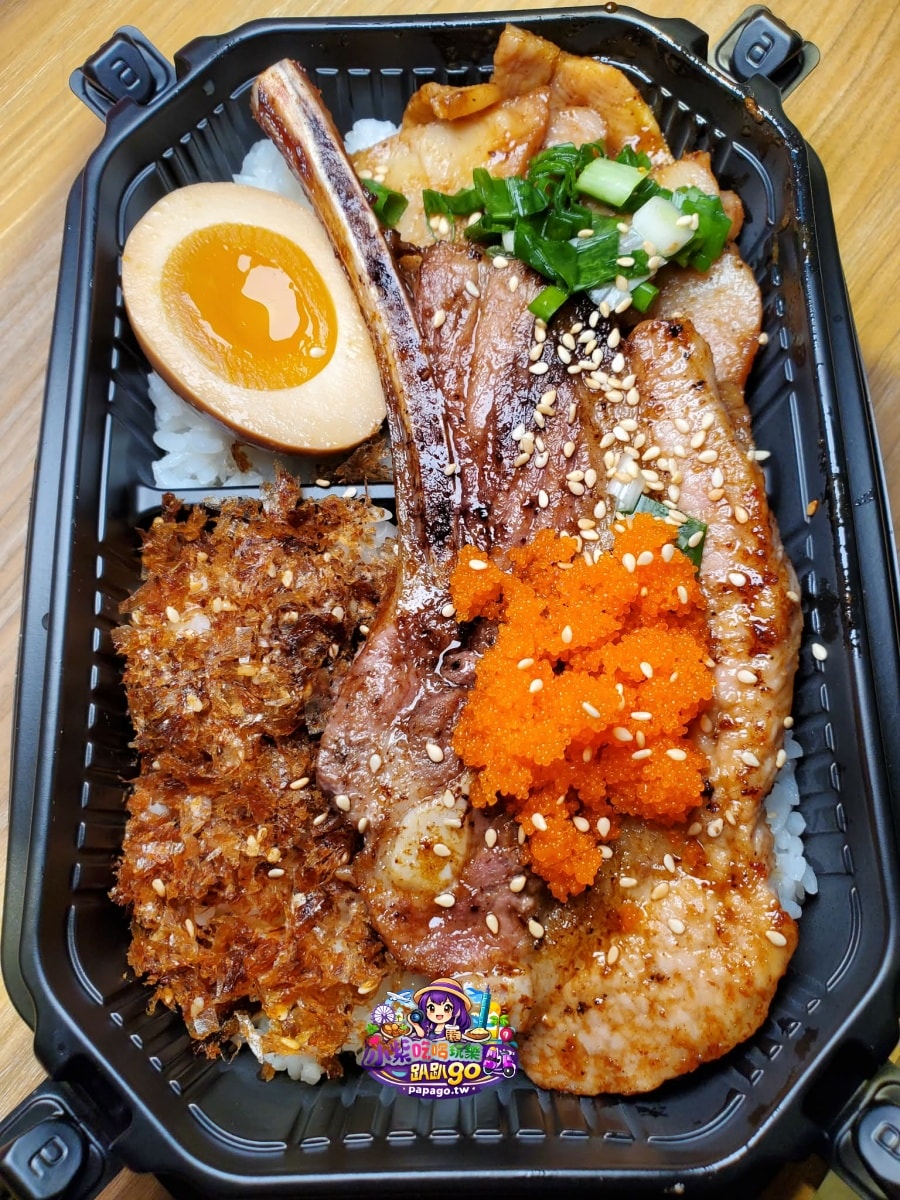 桃園八德平價日式便當【炬日式烤肉飯八德廣福店】內用湯品無限喝到飽/好吃炙燒腿牛雙拼飯/戰斧豚雞雙饗丼(有外送服務與限定優惠99元精緻便當)食記附菜單