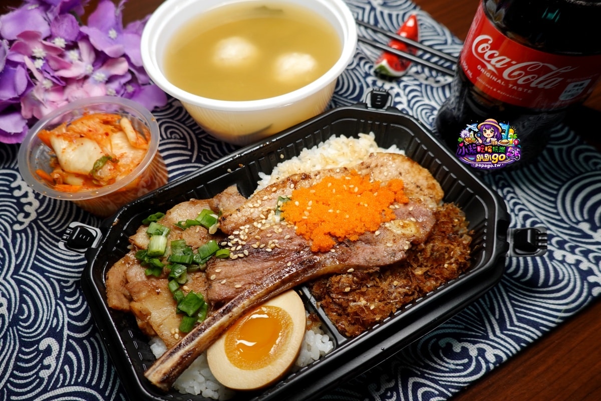 桃園八德平價日式便當【炬日式烤肉飯八德廣福店】內用湯品無限喝到飽/好吃炙燒腿牛雙拼飯/戰斧豚雞雙饗丼(有外送服務與限定優惠99元精緻便當)食記附菜單