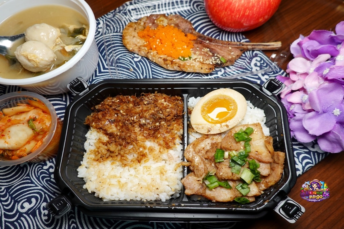 桃園八德平價日式便當【炬日式烤肉飯八德廣福店】內用湯品無限喝到飽/好吃炙燒腿牛雙拼飯/戰斧豚雞雙饗丼(有外送服務與限定優惠99元精緻便當)食記附菜單