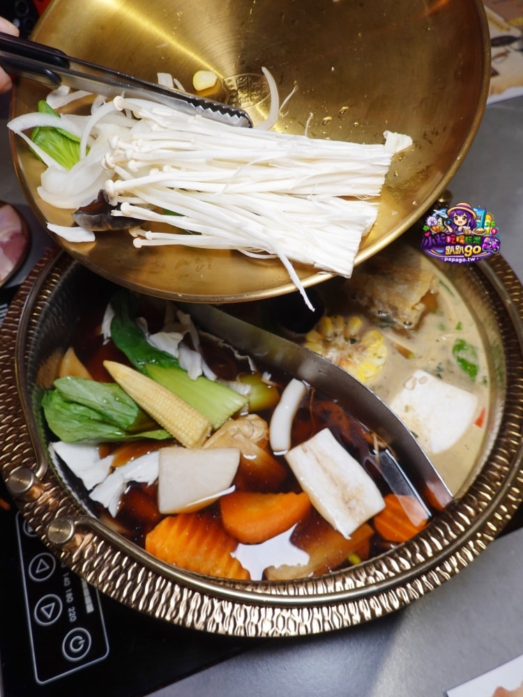 新北火鍋吃到飽/永和寵物友善/單人友善吃到飽【呼穀壽喜燒永和中正店 】伯爵茶壽喜燒湯底涮肉真好吃!6種牛豬雞肉盤/鍋物飲品自助吧(呼穀壽喜燒菜單) - 第40張圖 新北火鍋吃到飽/永和寵物友善/單人友善吃到飽【呼穀壽喜燒永和中正店 】伯爵茶壽喜燒湯底涮肉真好吃!6種牛豬雞肉盤/鍋物飲品自助吧(呼穀壽喜燒菜單)