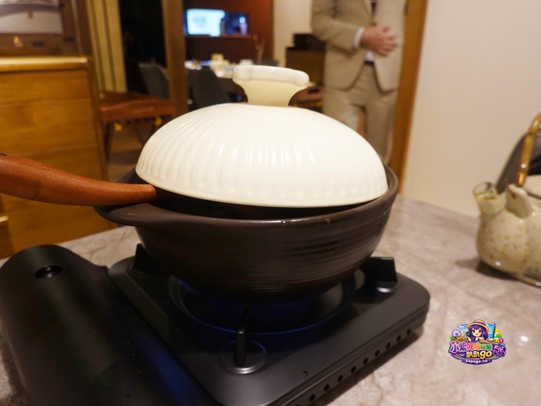 台北包廂火鍋餐廳推薦/捷運信義安和站美食【聚食釜台式頂級蝦湯鍋物】套餐式質感火鍋店/臨江夜市周邊美食!有私人招待所fu~大安區高檔慶生火鍋店