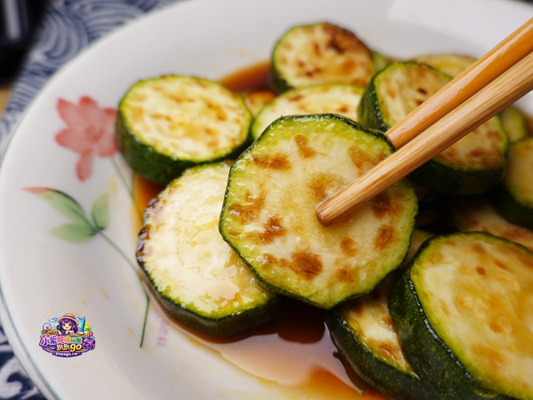 懶人宅自煮/露營餐食/套房租屋族/快速出餐美味拌醬【陳員潭拌醬】紅油抄手醬/芝麻醬/沙茶拌醬(常溫小包裝)撕開醬包立即拌麵/拌蔬菜開吃。炒飯炒麵做料理很香! 陳員潭拌醬食譜