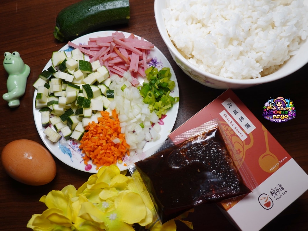 懶人宅自煮/露營餐食/套房租屋族/快速出餐美味拌醬【陳員潭拌醬】紅油抄手醬/芝麻醬/沙茶拌醬(常溫小包裝)撕開醬包立即拌麵/拌蔬菜開吃。炒飯炒麵做料理很香! 陳員潭拌醬食譜