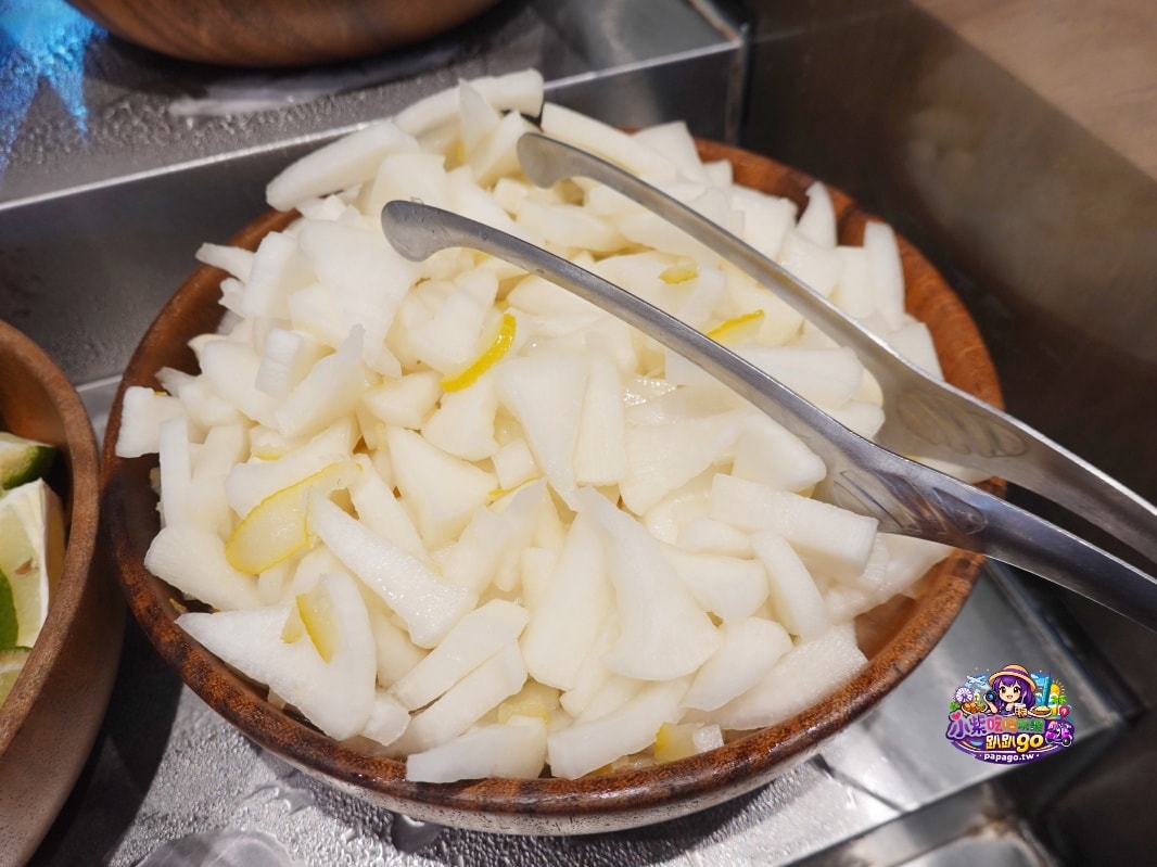 宜蘭炭火燒烤吃到飽/五結美食【春日里炭火燒肉．放題】一~四商業午餐最低568元。臨近冬山河親水公園美食(春日里炭火燒肉吃到飽菜單)