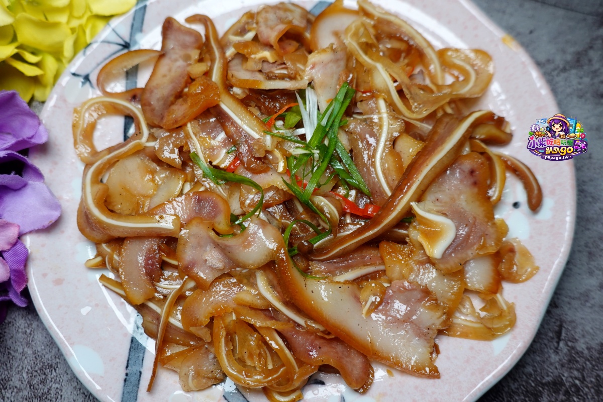 台中海線美食/宅配滷味推薦【大甲王記滷味】大甲鎮瀾宮商圈老店伴手禮/吮指麻辣鳳爪/麻辣小方干/五香毛豆/椒鹽豬耳/香草雞翅(小酌下酒滷味/追劇必備小菜)