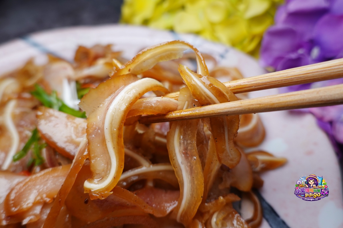 台中海線美食/宅配滷味推薦【大甲王記滷味】大甲鎮瀾宮商圈老店伴手禮/吮指麻辣鳳爪/麻辣小方干/五香毛豆/椒鹽豬耳/香草雞翅(小酌下酒滷味/追劇必備小菜)